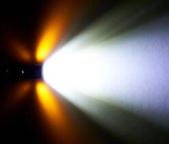 Luce Trek Commuter Pro Rt Anteriore Usb Nero 5 Luce Trek Commuter Pro Rt Anteriore Usb Nero -Ricambi Bici Pro fascio