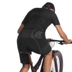 Maglia Assos Trail Donna Nero 7 Maglia Assos Trail Donna Nero -Ricambi Bici Pro maglia assos trail donna nero 3