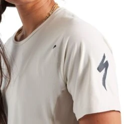 Maglia Specialized Trail Air Donna Bianco/grigio 9 Maglia Specialized Trail Air Donna Bianco/grigio -Ricambi Bici Pro maglia specialized trail air donna bianco grigio 4