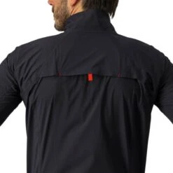 Mantellina Castelli Emergency 2 Rain Nero -Ricambi Bici Pro mantellina castelli emergency 2 rain nero 3