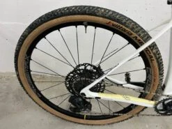 Megamo Factory Usata -Ricambi Bici Pro meg3