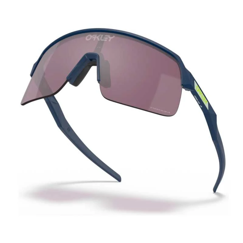 Occhiali Oakley Sutro Lite Blu Poseidon Odyssey Collection Lenti Prizm Road Nero 5 Occhiali Oakley Sutro Lite Blu Poseidon Odyssey Collection Lenti Prizm Road Nero - immagine 3