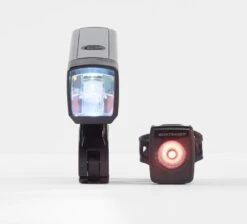 Set Luci Trek Commuter Pro Rt/flare Rt Ant/post Usb Nero 5 Set Luci Trek Commuter Pro Rt/flare Rt Ant/post Usb Nero -Ricambi Bici Pro post124