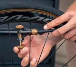 Pompa Da Terra Topeak Joeblow Tubi 2stage 160psi Nero/oro -Ricambi Bici Pro schermata 2022 11 22 alle 16.54.59